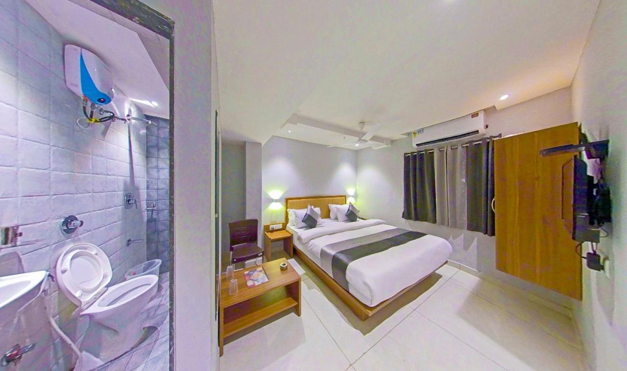 Hotel Nova Star Rajkot Exterior photo