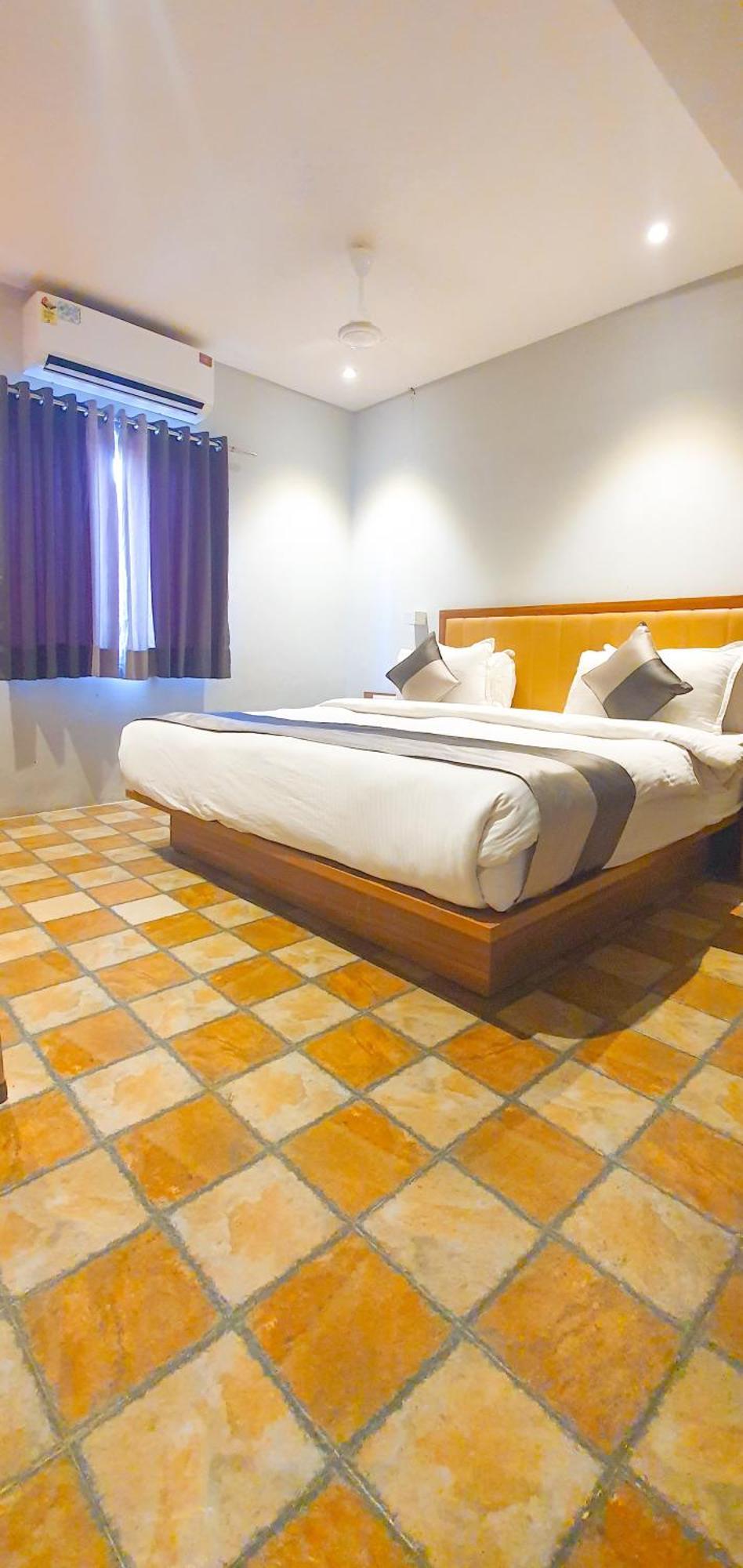 Hotel Nova Star Rajkot Exterior photo
